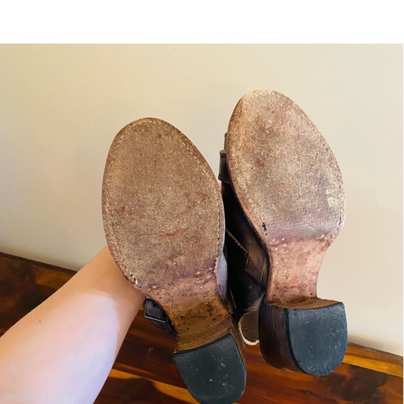 FREEBIRD by STEVEN Quail Wide Strap Gladiator Heeled Sandals - Picture 6 of 9